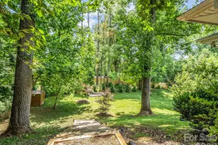 2 Bevlyn Dr, Asheville, NC 28803 - Photo 48