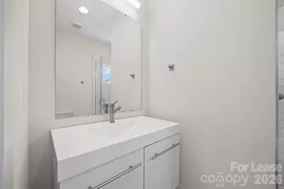 840 E 18th Street #B, Charlotte, NC 28205 - Photo 16
