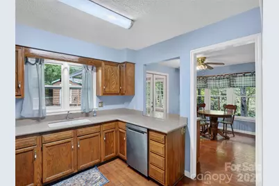 743 Kyles Creek Road, Hendersonville, NC 28792 - Photo 24