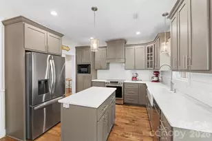 7015 Waterfront Pl, Granite Falls, NC 28630 - Photo 8