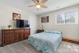 7015 Waterfront Pl, Granite Falls, NC 28630 - Photo 20