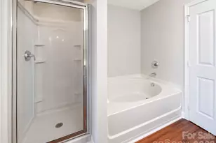 220 Hunslet Cir, Charlotte, NC 28206 - Photo 10