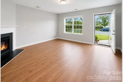 220 Hunslet Circle, Charlotte, NC 28206 - Photo 2