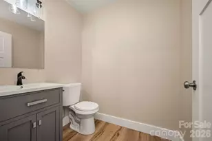 323 Stepp Ave, Hendersonville, NC 28739 - Photo 24