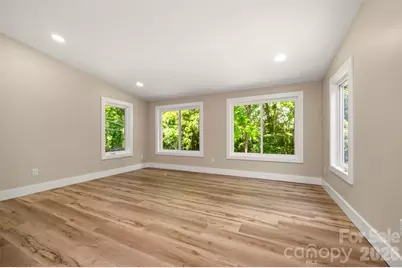 323 Stepp Avenue, Hendersonville, NC 28739 - Photo 20