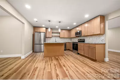 323 Stepp Avenue, Hendersonville, NC 28739 - Photo 16