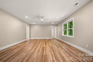 323 Stepp Ave, Hendersonville, NC 28739 - Photo 22