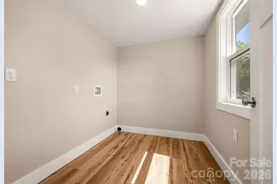 323 Stepp Avenue, Hendersonville, NC 28739 - Photo 6