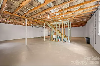 323 Stepp Avenue, Hendersonville, NC 28739 - Photo 30
