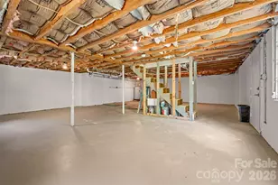 323 Stepp Ave, Hendersonville, NC 28739 - Photo 30