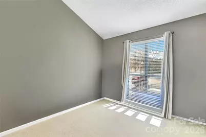 8073 Charter Oak Lane, Charlotte, NC 28226 - Photo 14