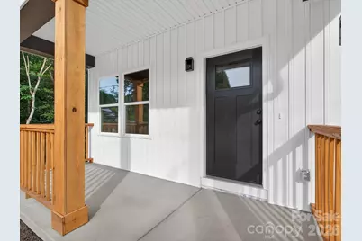 417 8th Street Drive SW, Hickory, NC 28602 - Photo 4