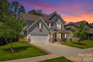 15611 Walnut Hill Dr, Charlotte, NC 28278 - Photo 2