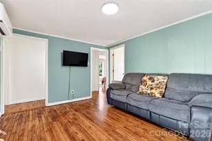 119 Seagle St, Marion, NC 28752 - Photo 10