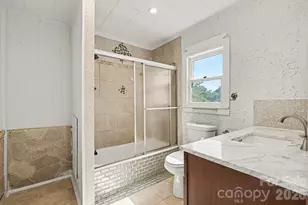 1402 1st Ave Pl NW, Hickory, NC 28601 - Photo 12
