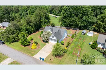 1621 Herbie Circle, Newton, NC 28658 - Photo 2
