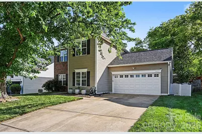 9902 Highlands Crossing Drive, Charlotte, NC 28277 - Photo 2
