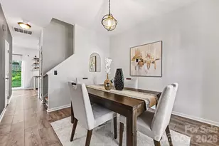 9902 Highlands Crossing Dr, Charlotte, NC 28277 - Photo 6
