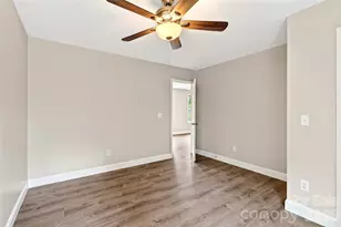 88 Walker St, Black Mountain, NC 28711 - Photo 32