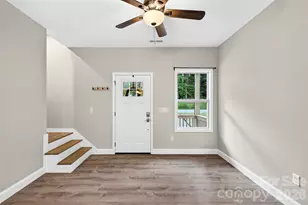 88 Walker St, Black Mountain, NC 28711 - Photo 8