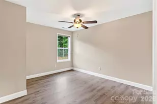 88 Walker St, Black Mountain, NC 28711 - Photo 30