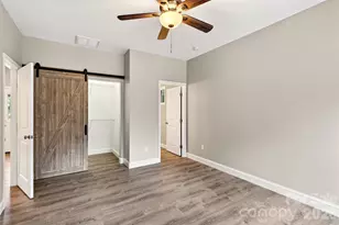 88 Walker St, Black Mountain, NC 28711 - Photo 16