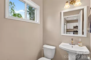 88 Walker St, Black Mountain, NC 28711 - Photo 14