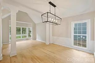 5317 Fairvista Dr, Charlotte, NC 28269 - Photo 10
