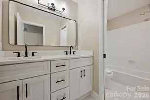 5317 Fairvista Dr, Charlotte, NC 28269 - Photo 38