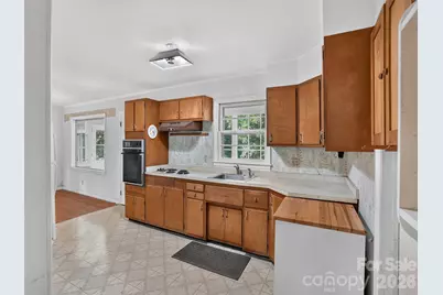 3112 Wesley Way, Hendersonville, NC 28792 - Photo 16