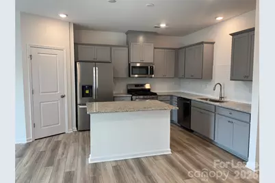 5008 Falstone Drive, Charlotte, NC 28269 - Photo 10