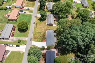 2173 Ridgewood Dr, Gastonia, NC 28054 - Photo 4