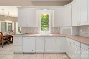 136 Rumbling Bald Rd, Lake Lure, NC 28746 - Photo 10