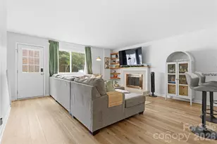 8208 Knights Bridge Rd, Charlotte, NC 28210 - Photo 12