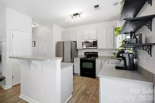 9511 Long Hill Dr, Charlotte, NC 28214 - Photo 16