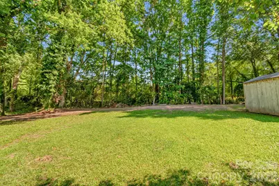 208 W Church Street, Jefferson, SC 29718 - Photo 16