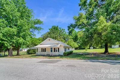 208 W Church Street, Jefferson, SC 29718 - Photo 2