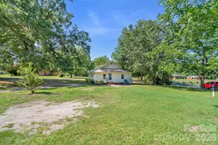 208 W Church St, Jefferson, SC 29718 - Photo 14