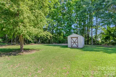 208 W Church Street, Jefferson, SC 29718 - Photo 18