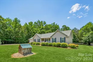 1512 Kinglet Dr, York, SC 29745 - Photo 4