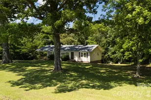 540 Crutchfield Rd, Union Mills, NC 28167 - Photo 6