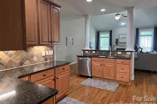 3106 Thayer Dr, Waxhaw, NC 28173 - Photo 2