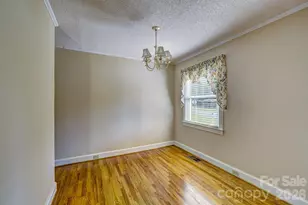 402 N Houser St, Cherryville, NC 28021 - Photo 8