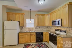 11611 Knightsdale Dr, Charlotte, NC 28277 - Photo 8