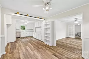 1621 N Oak Dr, Shelby, NC 28150 - Photo 10