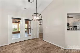 4425 Derbyshire Ln, Matthews, NC 28104 - Photo 12