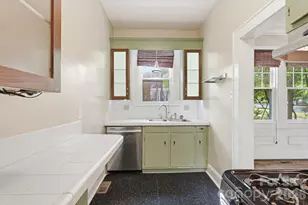 916 Bromley Rd, Charlotte, NC 28207 - Photo 36