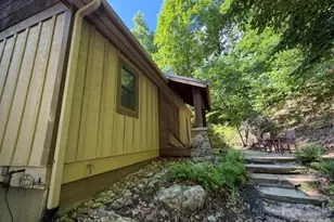 47 Falls Crossing Rd, Burnsville, NC 28714 - Photo 4