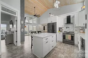 101 Mill St, Hayesville, NC 28904 - Photo 16