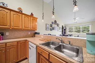 6241 Orchid Ct, Denver, NC 28037 - Photo 6